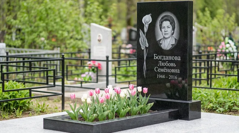 Памятник с гравировкой калл — выполненная работа «Богданова» в Нижневартовске