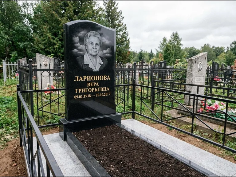 Гравировка портрета на чёрном граните — выполненная работа 16 в Нижневартовске