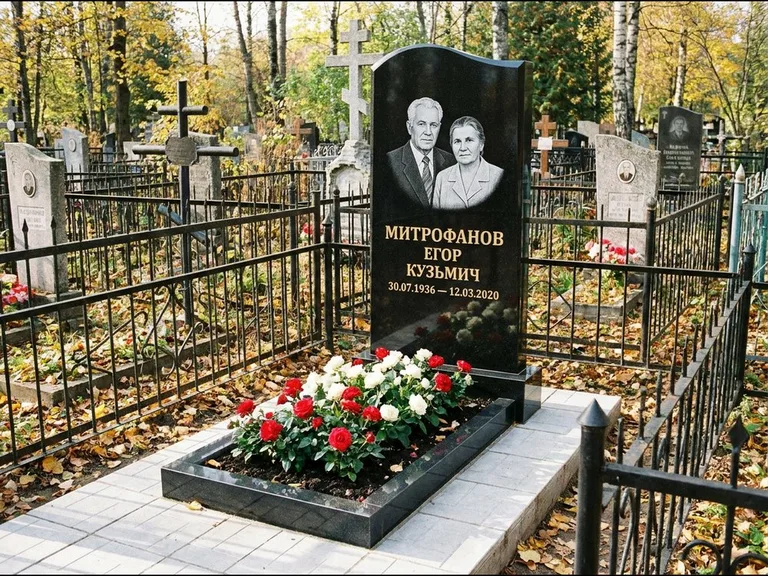 Гравировка портрета на чёрном граните — выполненная работа 17 в Нижневартовске