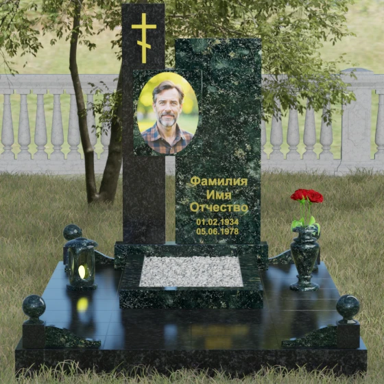 Мемориальное изделие с асимметричными стелами и золоченым крестом, гранит Балтик грин, вид 2