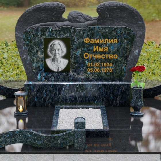 Элитный гранитный горизонтальный памятник в Ставрополе, гранит Блю Перл, вид 2