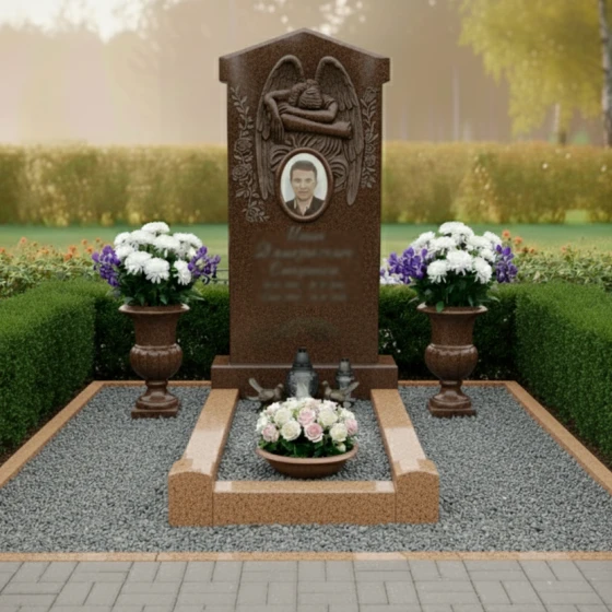 Гранитный памятник с крыльями ангела, гранит Дымовский