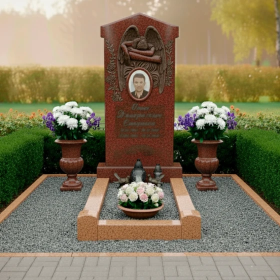 Гранитный памятник с крыльями ангела, гранит Лезниковский