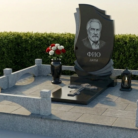Православный вертикальный памятник с крестом в Ижевске, гранит Габбро-диабаз