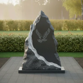 Гранитный памятник для мемориального комплекса ПН501
